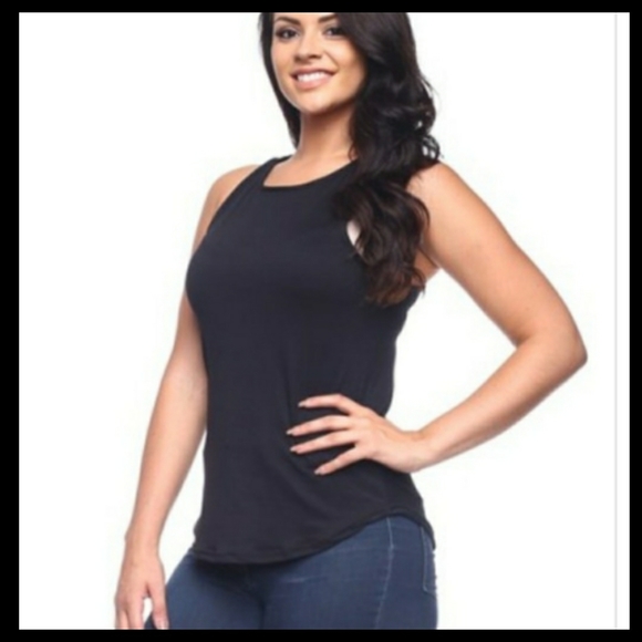Plus size black tank top - Picture 2 of 2